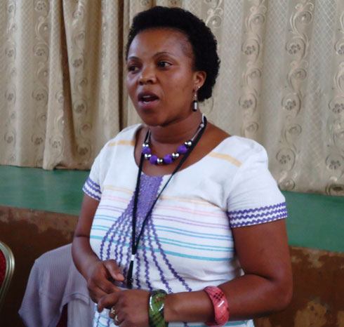 Mukashema Adelphine, ukuriye umushinga "Umugore arumvwa."