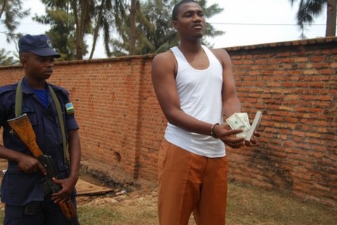 Mukenge kuri sitasiyo ya Nyamirambo.