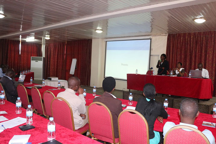 Mukeshimana ushinzwe amashyamba muri REMA yatangaje ko ikibazo cyo kugongana kw'inzego aricyo gituma imitungo ya leta yigabizwa itabizi.