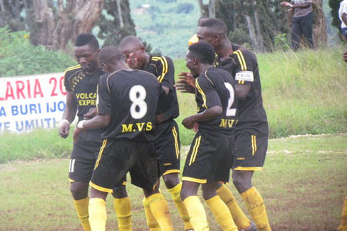 Mukura yishimira igitego batsinze AS Muhanga.