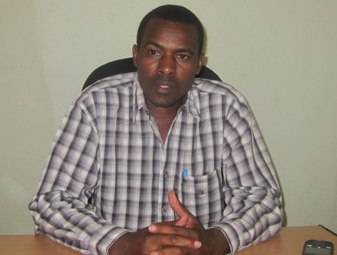 Murenzi ukuriye abikorera i Rwamagana, ngo utanga serivisi mbi ameze nk'uzinduka atazi iyo agiye.