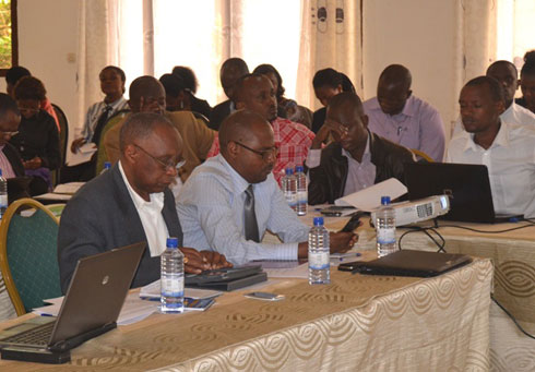 Musenyeri John Rucyahana, perezida wa komisiyo y'ubumwe n'ubwiyunge nawe yari ahari.