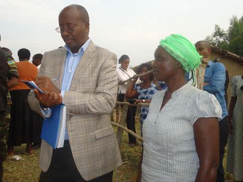 Minisitiri Musoni yanditse mu gitabo cy