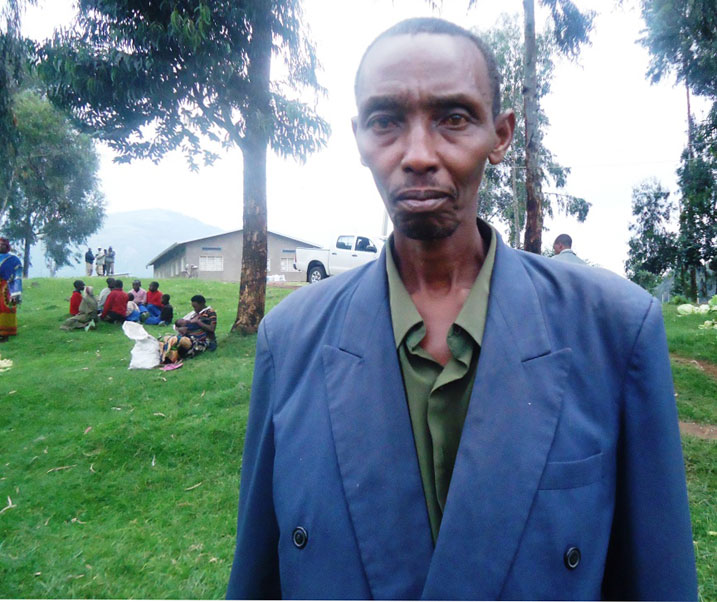 Muzehe Rusezera Charles umwe mu birukanywe muri Tanzaniya.