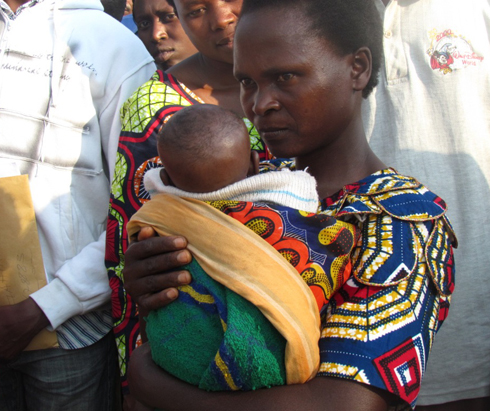 Mwandetse Esperance ateruye umwana yatoraguye.