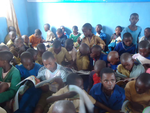 N'ubwo banyuzamo bakarangara, akari kera bazakunda gusoma.