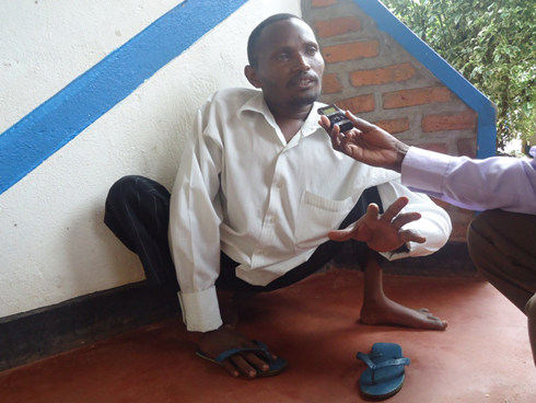 Ndagijimana Thomas (Sadiki) yahisemo kuririmba kugira ngo yumvikanishe akababaro k