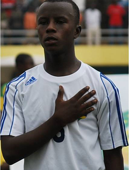 Ndatimana Robert wakinaga mu Isonga FC azakinira Rayon Sport muri shampiyona itaha.