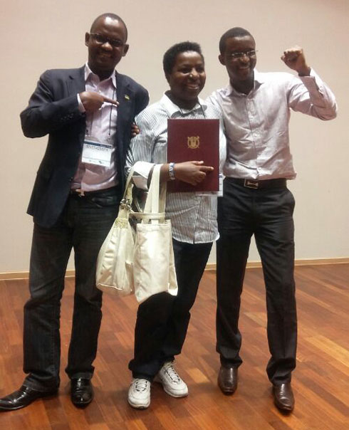 Abanyarwanda batatu biga muri Seoul National University: Abdel Aziz Mwiseneza wiga Global Public Administration, Josephine Mukabera wiga Gender Studies na Ngugabe Chris wiga International Development Policy.