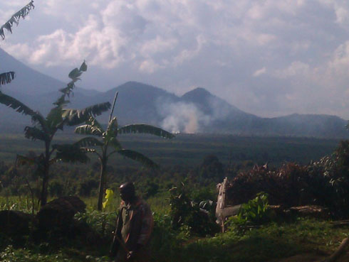 Nguko uko urugamba rwari rumeze M23 imaze gutwika Kanyamahura hafi ya Kibumba.