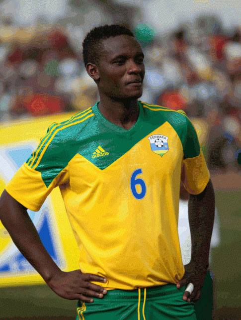 Nirisarike kuva yajya gukina mu Bubiligi yabaye umukinnyi Amavubi yitabaza muri gihe.