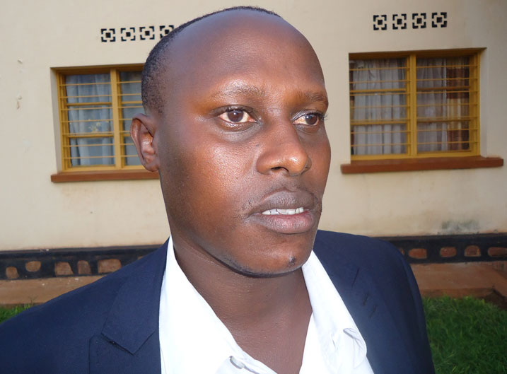 Niyoyita Jean Bosco warokokeye i Mukarange ngo asanga ibikorwa bya Padiri Munyaneza Jean Bosco bikwiye gutuma ashyirwa mu ntwari z'u Rwanda na we akajya yibukwa nk'abandi bose bakoze ibikorwa byo kwitangira Abanyarwanda.