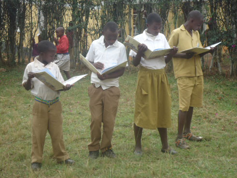 Nta gushidikanya ko aba bana bazajya bakunda kuza gusoma ibi bitabo.