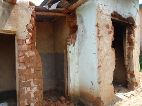 Barasaba ubufasha bwihuse bwo gusanirwa amazu.