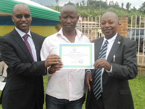 Abafatanyabikorwa bagize uruhare mu guteza imbere Nyamasheke bashimiwe ku mugaragaro