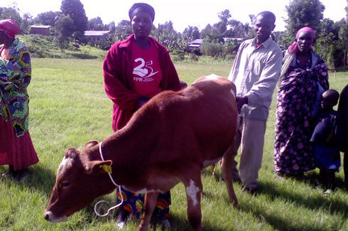 Nyamvura Bernadette ahamya ko hashize imyaka ine umugabo we amutorotse.