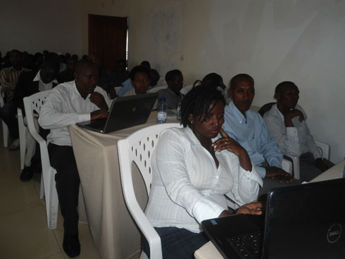 Bamwe mu bari bitabiriye inama nyunguranabitekerezo yabereye muri Hotel Heritage mu karere ka Nyanza. 