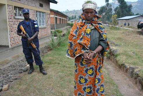 Nyirakaje wataye umwana.