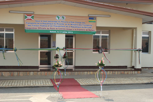 Inyubako One Stop Border Post ya Ruhwa ikoreramo.