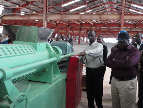 Ibikoresho byamaze kuhagera ku buryo muri Mata uruganda ruzaba rukora.