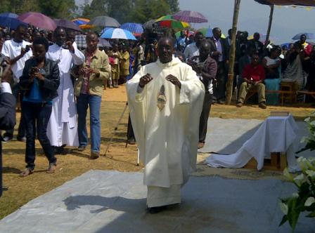 Padiri Bazambanza washinzwe kuyobora Paruwasi ya Bumara.