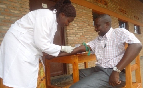 Pasiteri Rugaya niwe wabimburiye abakirisitu kwipimisha SIDA.