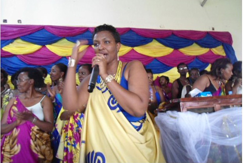 Pastor Mignonne ubwo yatangizaga Women Foundation Ministries mu karere ka Kayonza.