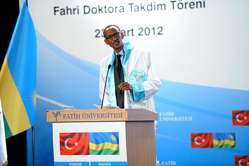 Perezida Kagame ageza ijambo ku banyeshuri ba Kaminuza ya Fatih