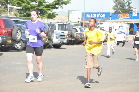 Peace Marathon yitabiriwe n'abantu baturutse mu bihugu bitandukanye.