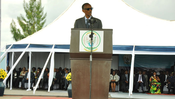 Perezida Kagame yibukije polisi ko ifite inshingano zirenze gucunga umutekano w