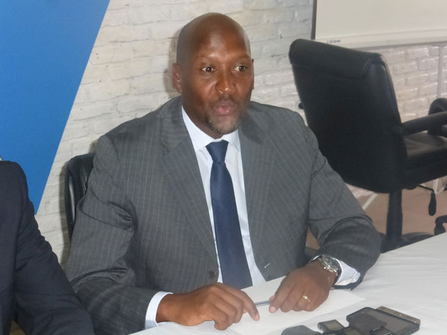 Perezida wa FERWAFA Nzamwita Vincent avuga ko bazahana ikipe yose bazamenya neza ko yatanze ruswa.