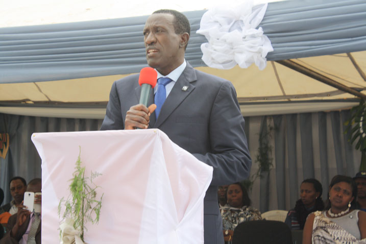 Perezida wa Sena y'u Rwanda arasaba Abanyengororero kudaseserza abarokotse.