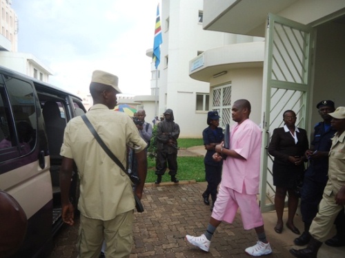 Bamwe mu bareganwaga na Ingabire nyuma yo gukatirwa.