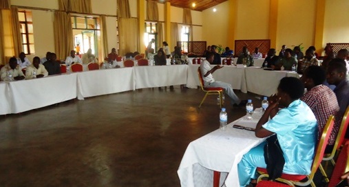 Abahagarariye abafite ubumuga mu Rwanda bateraniye mu nama ku wa gatanu, bifuje koroherezwa kubona akazi.