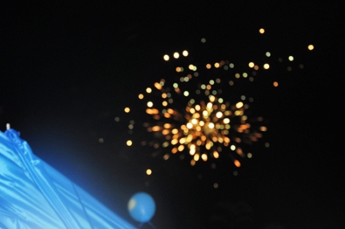 Ibirori byo gufungura imurikagurisha rya RPF, byanaranzwe no kurasa mu kirere imiriro yitwa “feu d