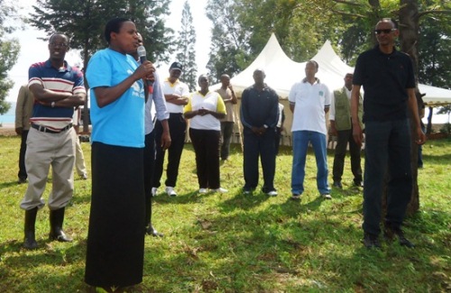 Mukamana Marita wo muri Kanyinya, ashima Perezida Kagame.