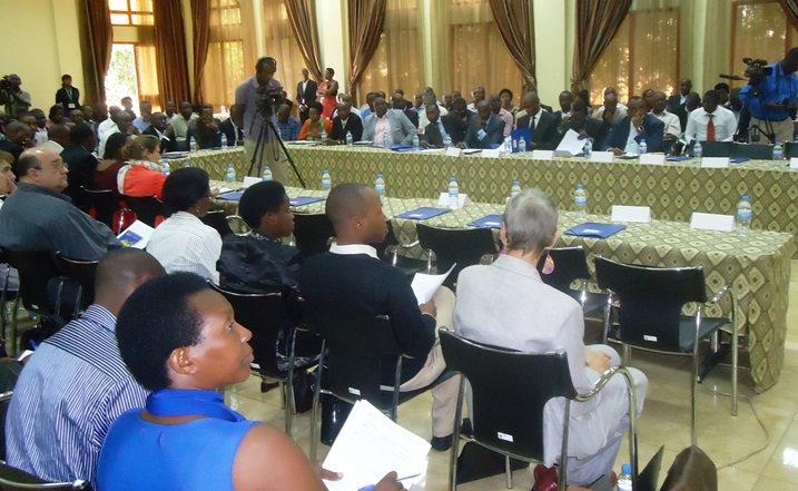 Abashinzwe iby'uburezi mu Rwanda n'abaterankunga mu nama bakoze kuri uyu wa kane tariki 14/8/2014.