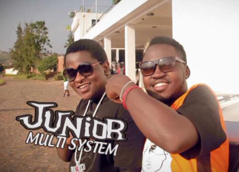 Producer Junior hamwe na Ama-G The Black.