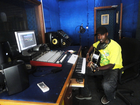 Producer Prince ukorera muri Solace Minisitries.