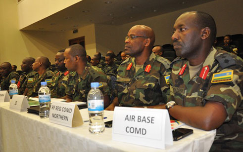 Ingabo z'u Rwanda ngo zirafatira muri mwiherero ingamba zo gukomeza kunoza akazi keza zikora mu Rwanda no mu mahanga.