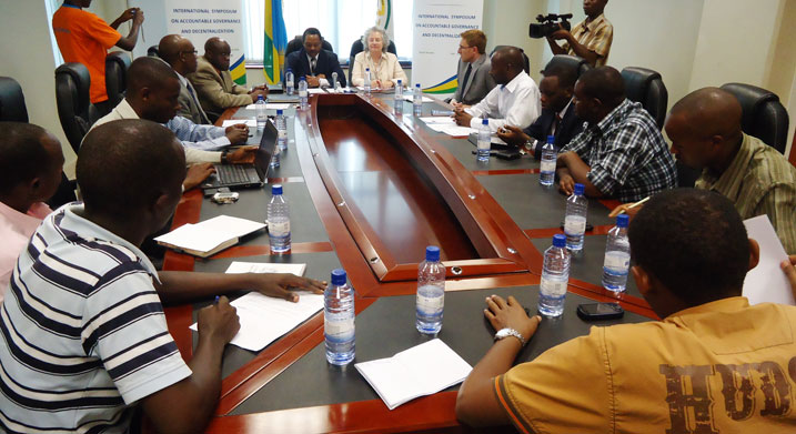 Abanyamakuru bitabiriye ikiganiro cya RGB na GIZ cyabaye tariki 06/03/2014.