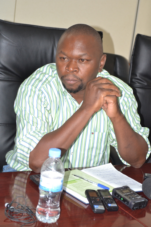 Uyu Nyandwi Saratiel aravuga yahombye kuba yaratinze gutaha.