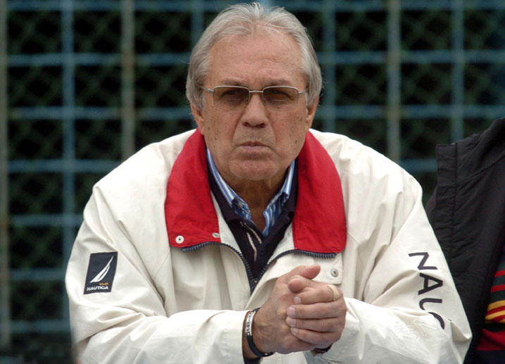 Ratomir Djukovic wajyanye Amavubi muri CAN 2004, arashaka kugaruka.