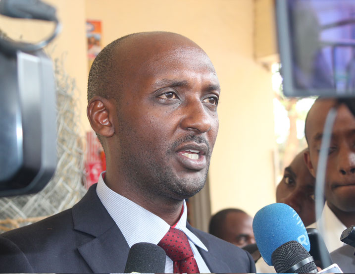 Komiseri mukuru wa RRA, Richard Tusabe, arizeza ko ibibazo biri mu ikoreshwa rya EBM bizakemurwa ariko akibutsa abatarazigura ko ibihano bibategereje.