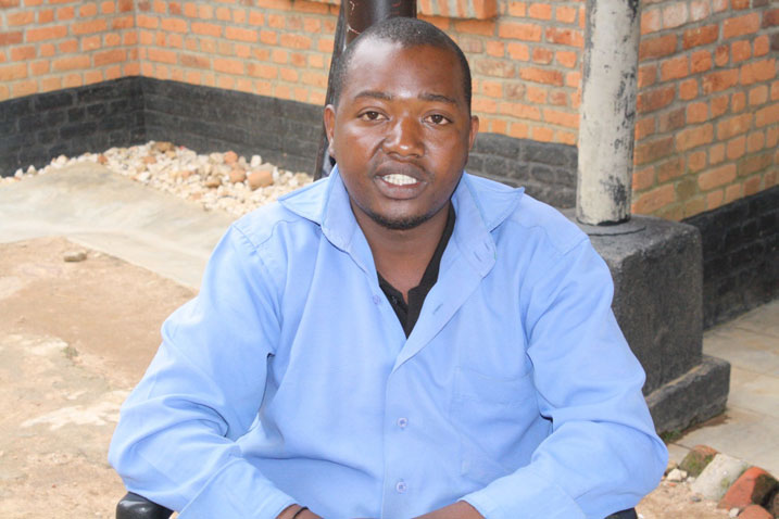 Rucamukago avuga ko azaguma kwa muganga kubera bamugabanyiriza ububabare ahorana.