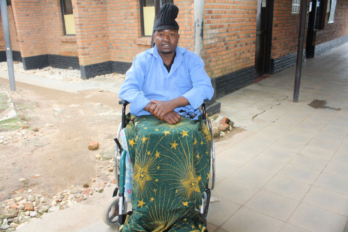 Rucamukago bita nyirurugo kubera gutinda mu bitaro arasaba abagiraneza kumurwanaho.