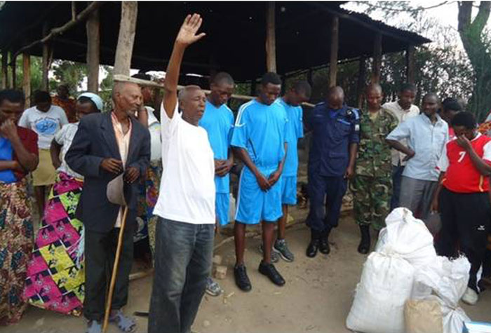 Uyu musaza bita Rwigema ngo arashimira Imana ko babayeho neza kurusha uko ababirukanye babyibwiraga.