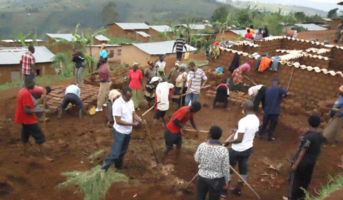 Abasenyewe n'ibiza barimo barimurirwa ahantu heza.