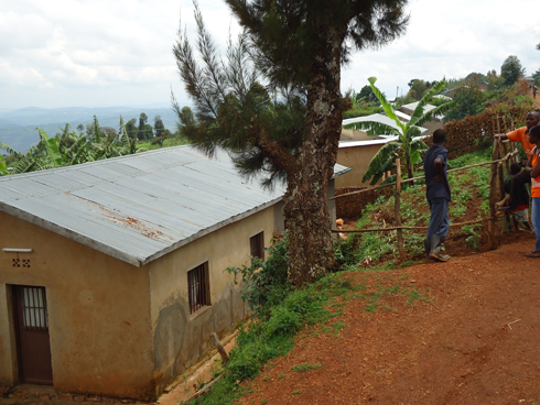 Abaturage barashishikarizwa gutura ku midugudu kuko bibarinda ibiza bikanaborohera kugezwaho ibikorwa remezo.