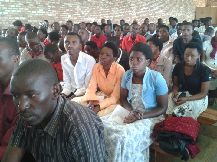 Rumwe mu rubyiruko rwitabiriye inteko rusange y